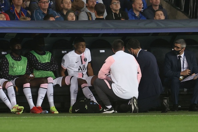 Mbappe dính chấn thương ở trận đấu PSG gây thất vọng - 2