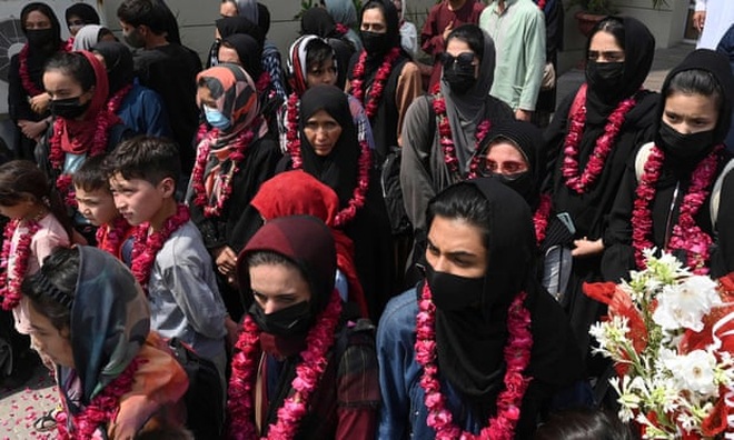 Cuộc trốn chạy khỏi Taliban của đội bóng nữ Afghanistan - 1 Cuộc trốn chạy khỏi Taliban của đội bóng nữ Afghanistan - 1