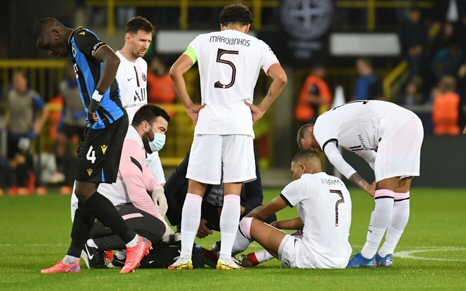 Mbappe dính chấn thương ở trận đấu PSG gây thất vọng - 1
