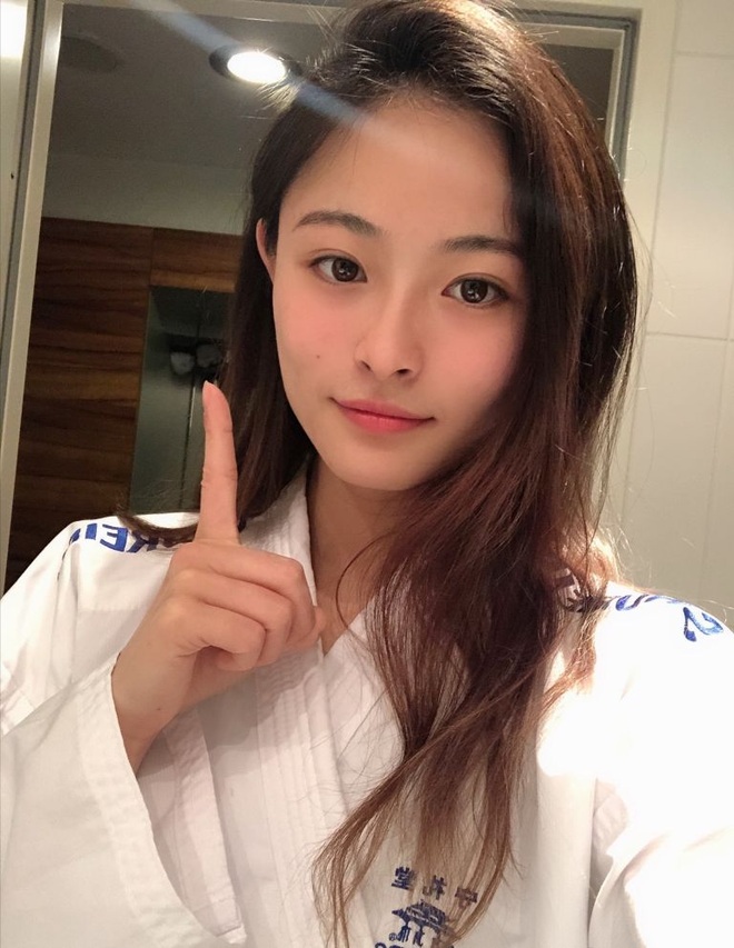 Nhan sắc xinh đẹp của thiên thần karate người Trung Quốc - 6 Nhan sắc xinh đẹp của thiên thần karate người Trung Quốc - 6