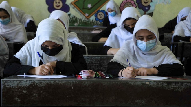 Taliban cấm nữ giới học trung học - 1 Taliban cấm nữ giới học trung học - 1