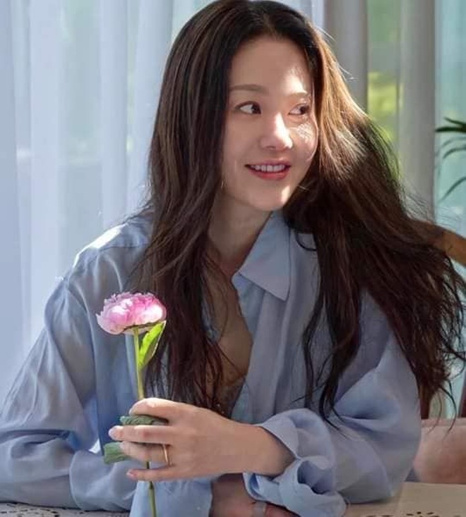 Điều kiện ly hôn khắc nghiệt của Á hậu Go Hyun Jung - 9