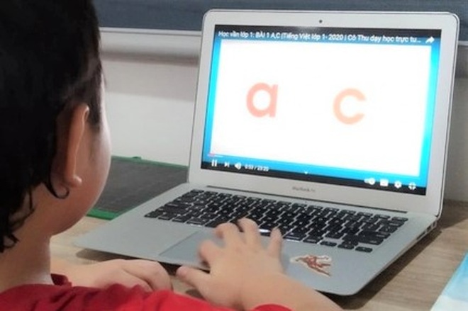 Học sinh tiểu học của Bạc Liêu học qua truyền hình từ ngày 20/9 - 1 Học sinh tiểu học của Bạc Liêu học qua truyền hình từ ngày 20/9 - 1