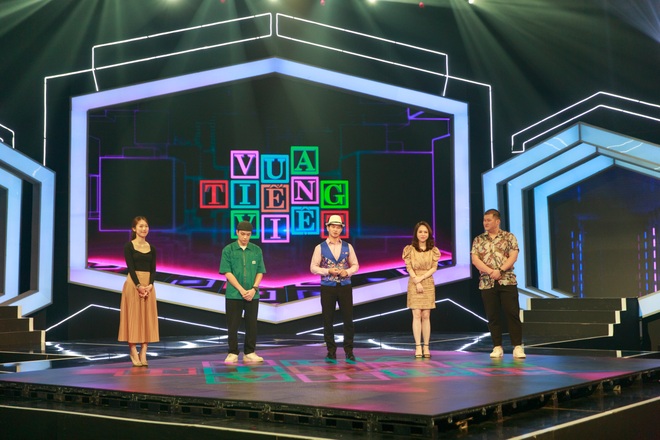 Bà trùm cà khịa VTV trở thành Vua tiếng Việt nhờ bài thơ về sự tử tế - 1 Bà trùm cà khịa VTV trở thành Vua tiếng Việt nhờ bài thơ về sự tử tế - 1