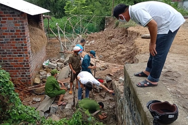 Bị mảng tường gạch đổ đè lên người, một thợ xây tử vong - 3 Bị mảng tường gạch đổ đè lên người, một thợ xây tử vong - 3