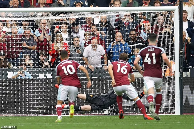 De Gea tiết lộ bí quyết cản phá phạt đền giúp Man Utd thắng West Ham - 3 De Gea tiết lộ bí quyết cản phá phạt đền giúp Man Utd thắng West Ham - 3