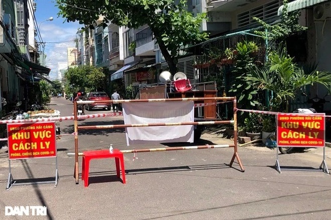 Test nhanh người dân vùng lõi có F0 ở TP Quy Nhơn - 3 Test nhanh người dân vùng lõi có F0 ở TP Quy Nhơn - 3