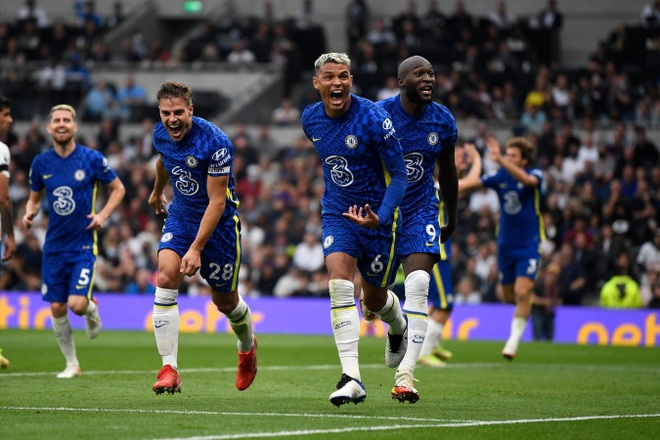 Đại thắng trước Tottenham, Chelsea vượt lên trên Man Utd, Liverpool - 1 Đại thắng trước Tottenham, Chelsea vượt lên trên Man Utd, Liverpool - 1