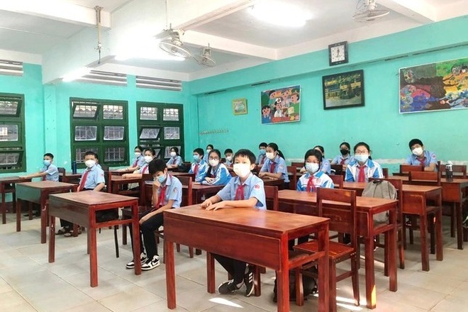Mở cửa trường học trở lại, toàn bộ giáo viên sẽ sớm được tiêm vắc xin - 2 Mở cửa trường học trở lại, toàn bộ giáo viên sẽ sớm được tiêm vắc xin - 2