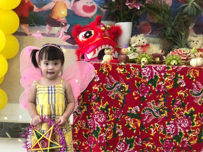Trung thu có một không hai: Phụ huynh cho con rước đèn online - 6 Trung thu có một không hai: Phụ huynh cho con rước đèn online - 6