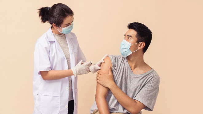 Điều cần biết sau khi tiêm vắc xin Covid-19 - 1 Điều cần biết sau khi tiêm vắc xin Covid-19 - 1