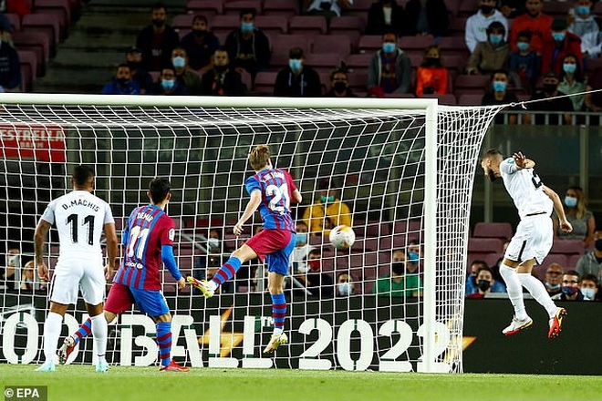 Hòa thất vọng đối thủ yếu, Barcelona bị Real Madrid bỏ xa - 1 Hòa thất vọng đối thủ yếu, Barcelona bị Real Madrid bỏ xa - 1