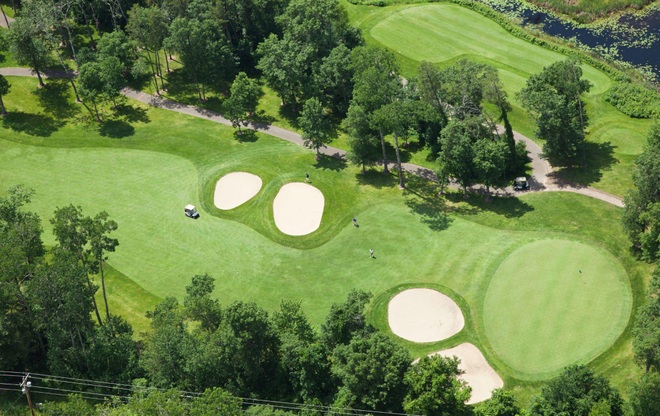 Cộng đồng đầu tư sôi sục vì sở hữu sân Golf chỉ từ 1000 USD - 1 Cộng đồng đầu tư sôi sục vì sở hữu sân Golf chỉ từ 1000 USD - 1