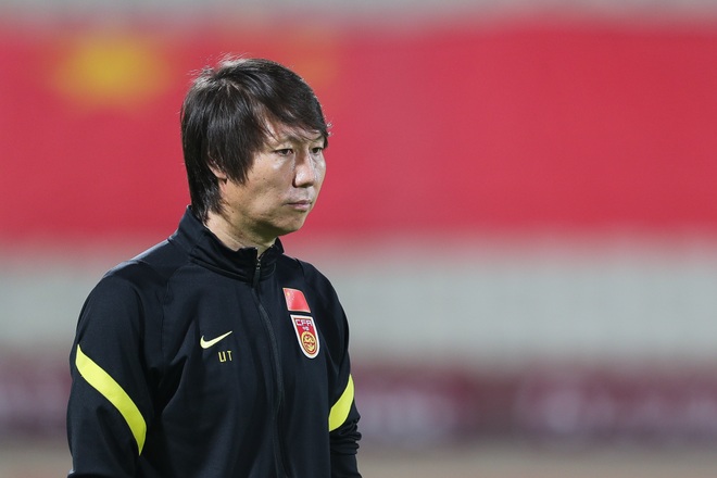 Báo Trung Quốc tiết lộ lý do đội nhà buộc phải thắng đội tuyển Việt Nam - 1