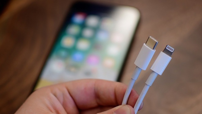 Apple sắp bị ép khai tử cổng sạc Lightning - 1