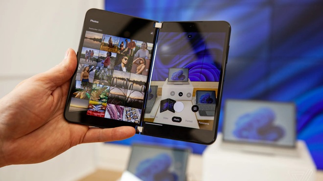 Cận cảnh Surface Duo 2 - Smartphone 2 màn hình giá 1.500 USD của Microsoft - 6