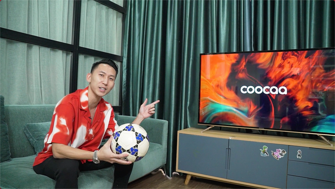 Cổ vũ tuyển Việt Nam trước thềm AFF Suzuki Cup 2020 cùng tiền vệ Nghiêm Xuân Tú và coocaa super TV - 1 Cổ vũ tuyển Việt Nam trước thềm AFF Suzuki Cup 2020 cùng tiền vệ Nghiêm Xuân Tú và coocaa super TV - 1