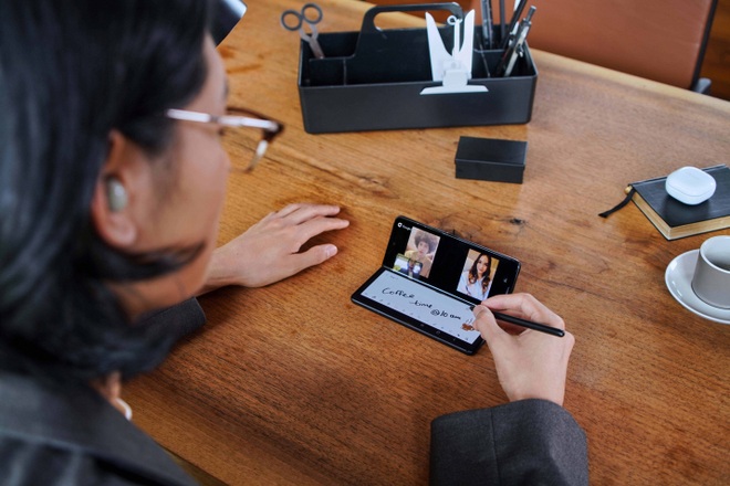 Trải nghiệm tất tần tật về Samsung Galaxy Z Fold 3 - 4 Trải nghiệm tất tần tật về Samsung Galaxy Z Fold 3 - 4