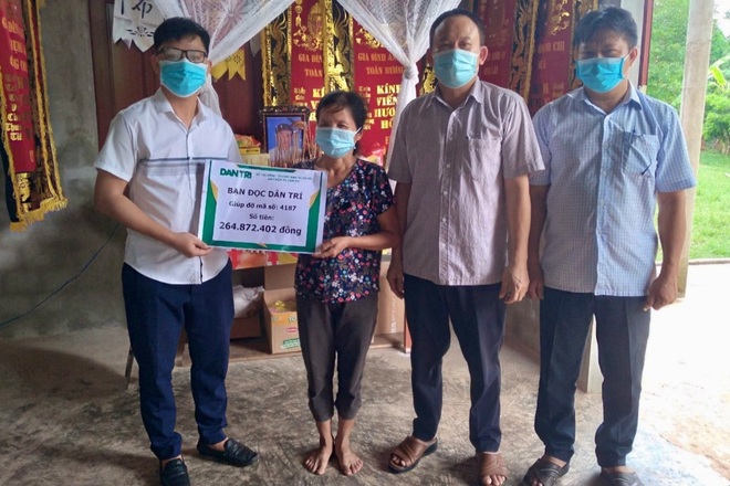 Người mẹ suy tim nuôi hai đứa con bệnh tật được giúp đỡ gần 265 triệu đồng - 2 Người mẹ suy tim nuôi hai đứa con bệnh tật được giúp đỡ gần 265 triệu đồng - 2