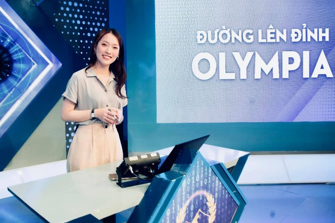 MC 5 năm dẫn Olympia Diệp Chi: Học giỏi, duyên dáng, giàu kinh nghiệm - 4 MC 5 năm dẫn Olympia Diệp Chi: Học giỏi, duyên dáng, giàu kinh nghiệm - 4