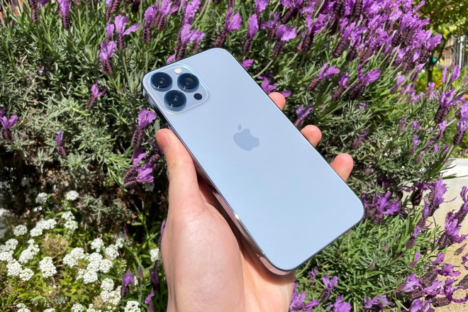 Review nhanh: iPhone 13 Pro Max màu Sierra Blue đầu tiên trên thế giới - 9