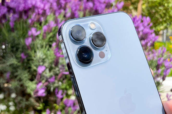 Review nhanh: iPhone 13 Pro Max màu Sierra Blue đầu tiên trên thế giới - 6 Review nhanh: iPhone 13 Pro Max màu Sierra Blue đầu tiên trên thế giới - 6