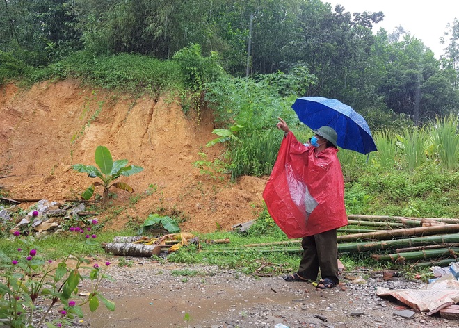 Đồi Vó Nước nứt toác vì mưa lớn, Ninh Bình di dời khẩn cấp nhiều hộ dân - 5
