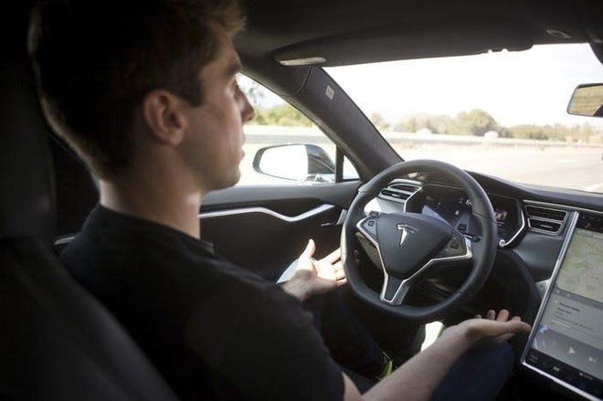 Chính quyền Biden có thể quyết định số phận hệ thống Autopilot của Tesla - 2