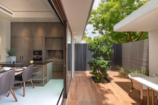 Ngôi nhà rộng 700 m2 có 3 khoảng sân, được xem là thánh địa yên bình - 6 Ngôi nhà rộng 700 m2 có 3 khoảng sân, được xem là thánh địa yên bình - 6