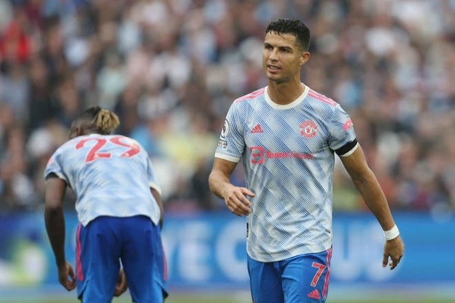 Cavani trở lại sẽ đe dọa vị trí của Ronaldo ở Man Utd? - 2 Cavani trở lại sẽ đe dọa vị trí của Ronaldo ở Man Utd? - 2