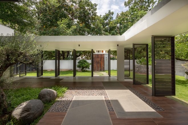 Ngôi nhà rộng 700 m2 có 3 khoảng sân, được xem là thánh địa yên bình - 2 Ngôi nhà rộng 700 m2 có 3 khoảng sân, được xem là thánh địa yên bình - 2