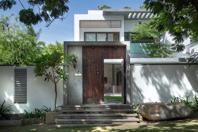Ngôi nhà rộng 700 m2 có 3 khoảng sân, được xem là thánh địa yên bình - 1 Ngôi nhà rộng 700 m2 có 3 khoảng sân, được xem là thánh địa yên bình - 1