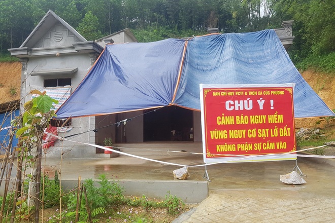 Đồi Vó Nước nứt toác vì mưa lớn, Ninh Bình di dời khẩn cấp nhiều hộ dân - 2