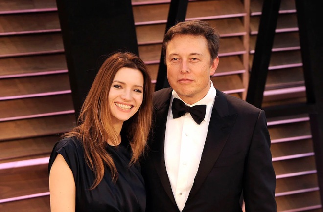 Elon Musk có một mối quan hệ 