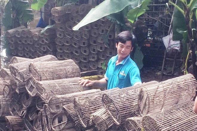 Quần thảo cả ngày trên cánh đồng lũ bắt cá trời cho, bỏ túi nửa triệu - 6 Quần thảo cả ngày trên cánh đồng lũ bắt cá trời cho, bỏ túi nửa triệu - 6