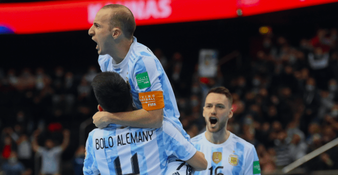 Thắng nghẹt thở Nga, Argentina gặp Brazil ở bán kết World Cup futsal 2021 - 1