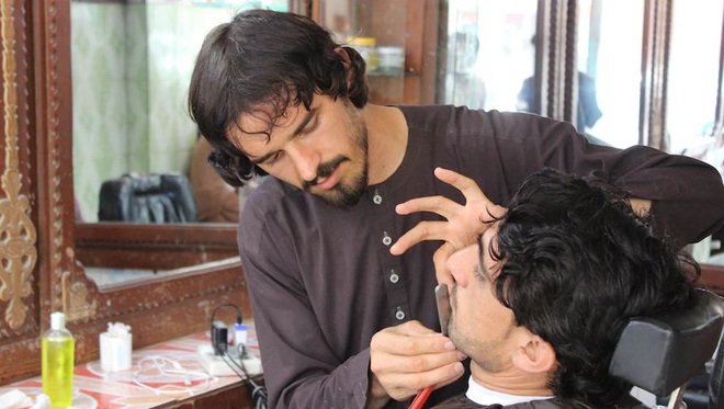 Tỉnh ở Afghanistan cấm người dân cạo râu theo lệnh Taliban - 1