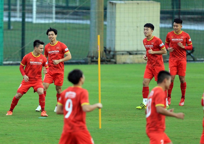 Đội tuyển Việt Nam rút gọn danh sách đi UAE đấu Trung Quốc - 1
