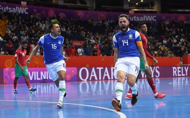 Thắng nghẹt thở Nga, Argentina gặp Brazil ở bán kết World Cup futsal 2021 - 2