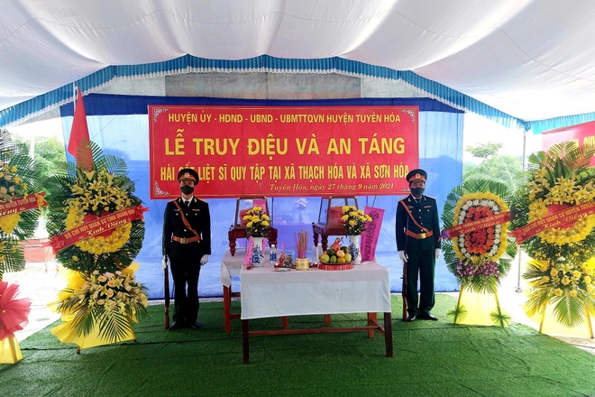 Truy điệu và an táng 2 liệt sĩ vô danh vừa được quy tập tại Quảng Bình - 1 Truy điệu và an táng 2 liệt sĩ vô danh vừa được quy tập tại Quảng Bình - 1
