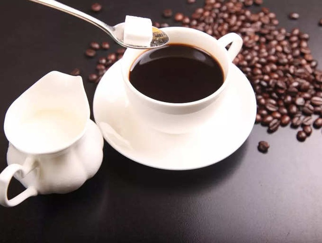 Những người thường xuyên uống cà phê nên bỏ 3 thói quen gây hại này - 3 Những người thường xuyên uống cà phê nên bỏ 3 thói quen gây hại này - 3