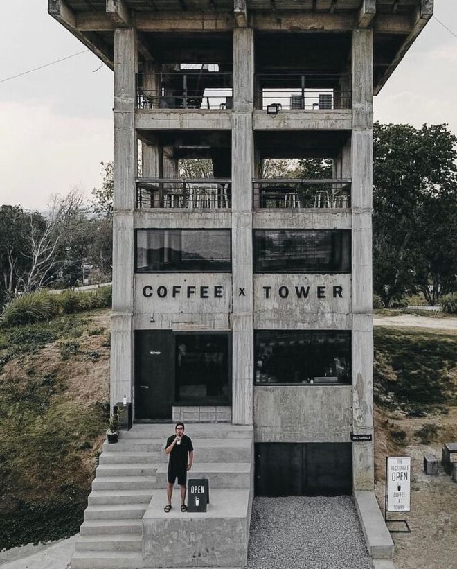 Quán cà phê 6 tầng như nhà bỏ hoang hút khách khám phá tại Thái Lan - 1