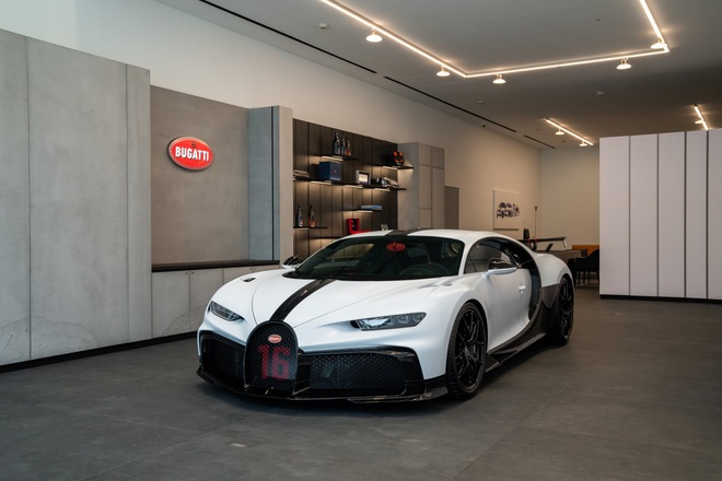 Hoa mắt chóng mặt với chi phí bảo dưỡng xe Bugatti Chiron Pur Sport - 3