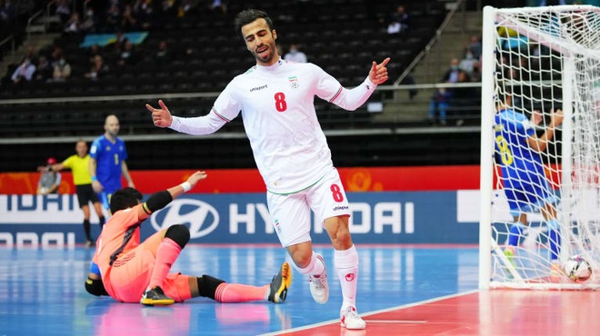 Thắng kịch tính Iran, Kazakhstan vào bán kết World Cup futsal - 1