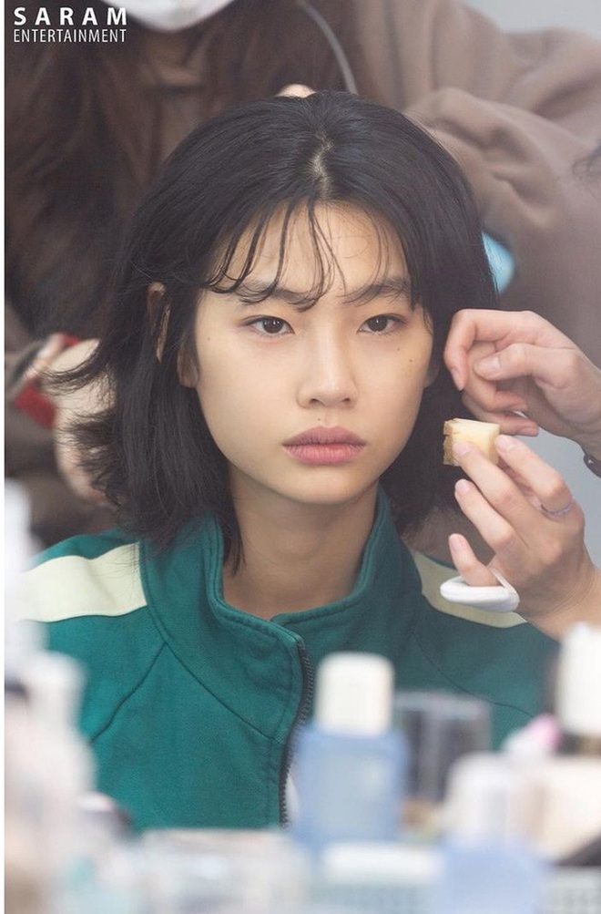 Người mẫu Jung Ho Yeon tỏa sáng trong Squid Game