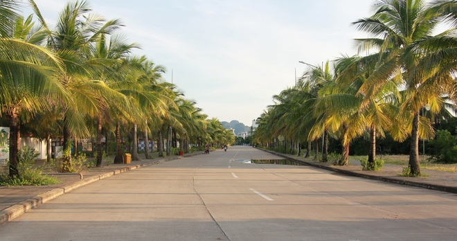 Nới lỏng, mở cửa nhưng các khu du lịch vẫn vắng vẻ - 3 Nới lỏng, mở cửa nhưng các khu du lịch vẫn vắng vẻ - 3