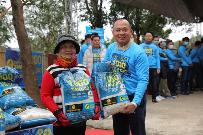CEO Thế Giới Di Động: Mong muốn lan tỏa sự tích cực, lạc quan tới bà con khó khăn vì Covid-19 - 3 CEO Thế Giới Di Động: Mong muốn lan tỏa sự tích cực, lạc quan tới bà con khó khăn vì Covid-19 - 3