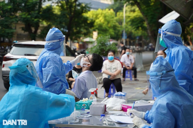 Xét nghiệm 1.400 người liên quan tới ca F0 mới tại Bệnh viện Việt Đức - 5
