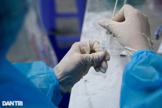 Xét nghiệm 1.400 người liên quan tới ca F0 mới tại Bệnh viện Việt Đức - 9