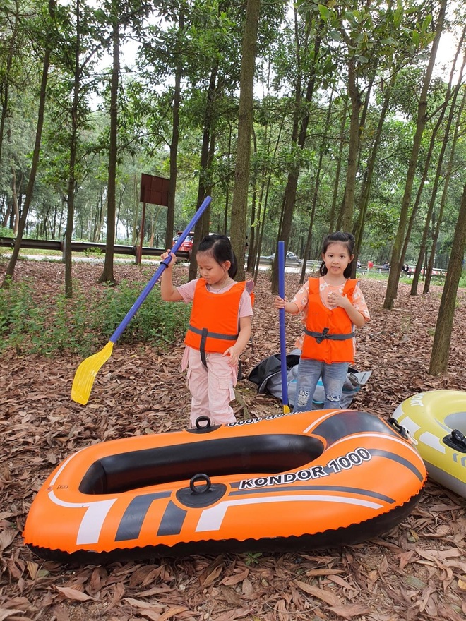 Nới lỏng giãn cách, giới trẻ rủ nhau xê dịch trở lại - 2 Nới lỏng giãn cách, giới trẻ rủ nhau xê dịch trở lại - 2